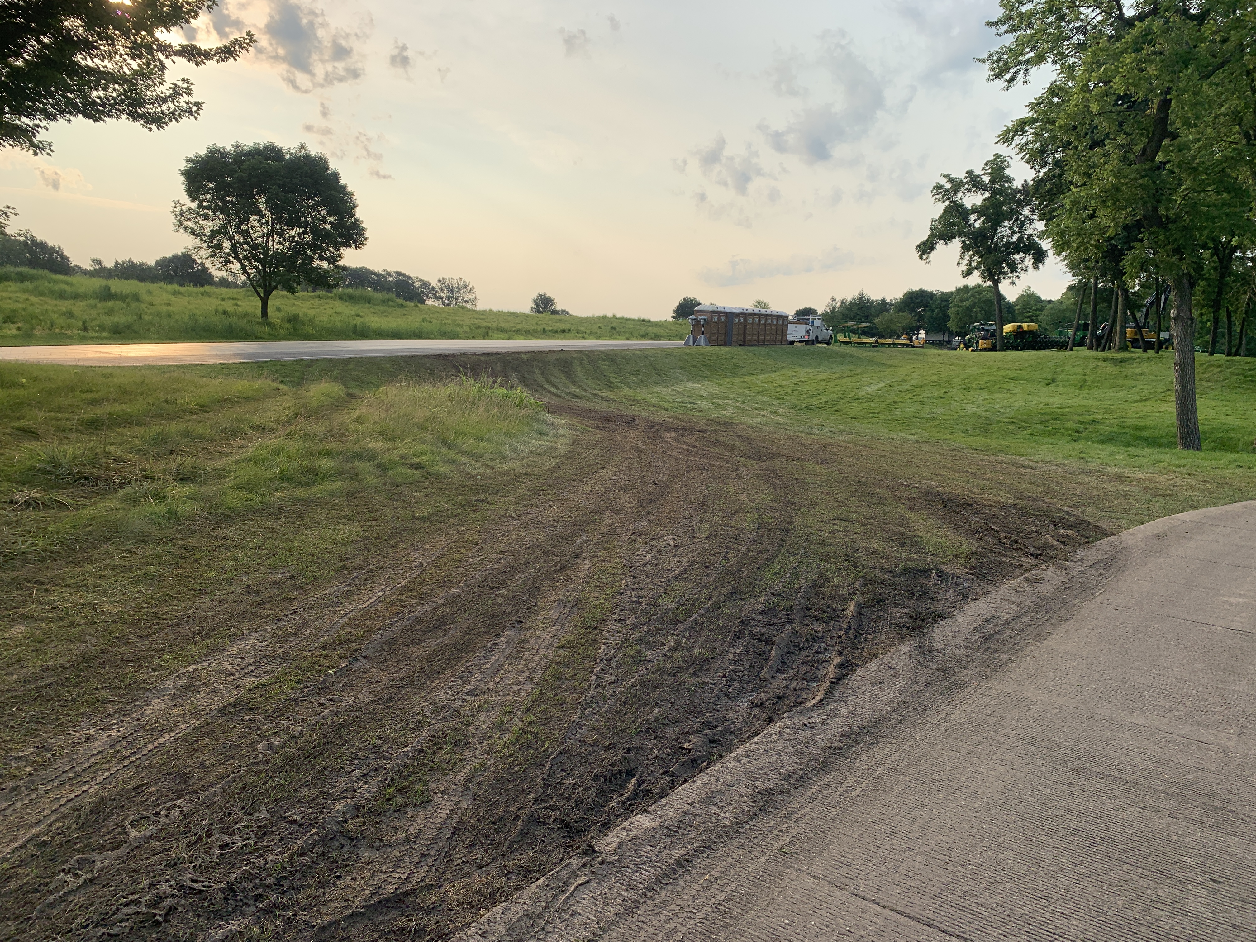 cart traffic on Deere Run